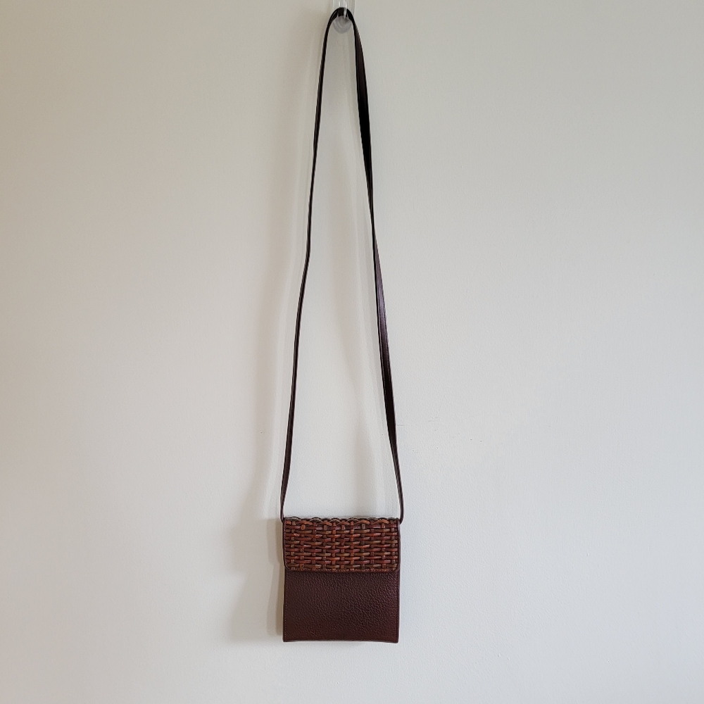 Amanda Smith Brown Leather Boho Basket Weave Envelope Wallet Crossbody Bag